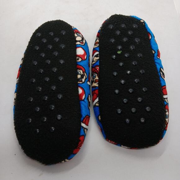 Super Mario Bros. Slippers Size 3Y Blue with Mario and Mushroom Print Allover - Picture 2 of 4